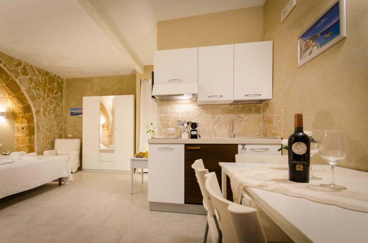 Casa "Il Castello" Apartman Szirakúza Kültér fotó